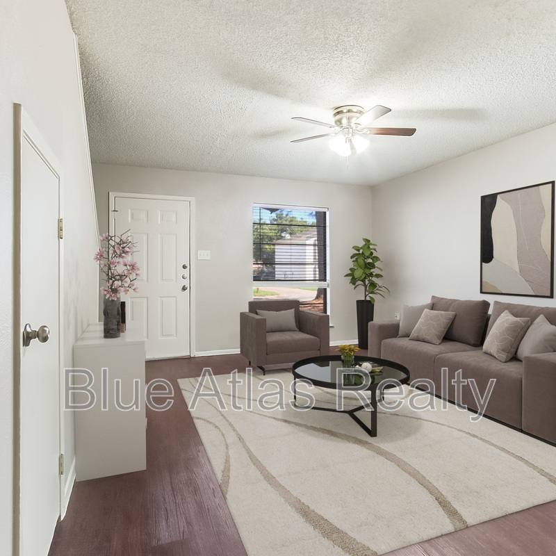 Townhouse for rent at 1908 Nolen Court #A, Arlington, TX 76012