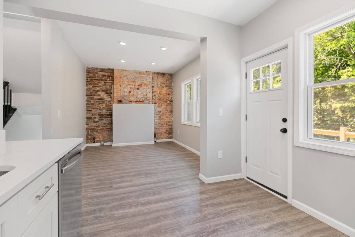 Apartment for rent at 928 Morningside Ave, Pittsburgh, PA 15206
