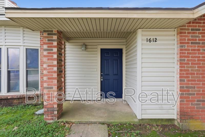 House for rent at 1612 Hunterwood Dr, Dallas, TX 75253