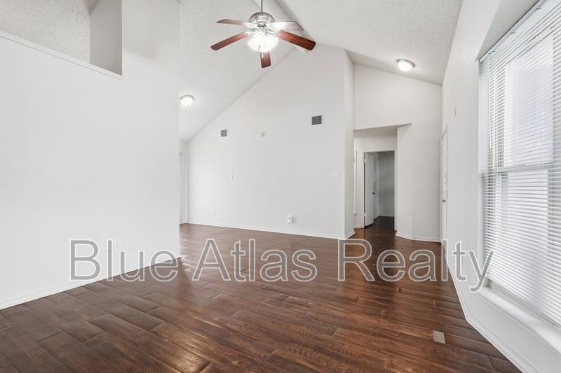 House for rent at 1612 Hunterwood Dr, Dallas, TX 75253