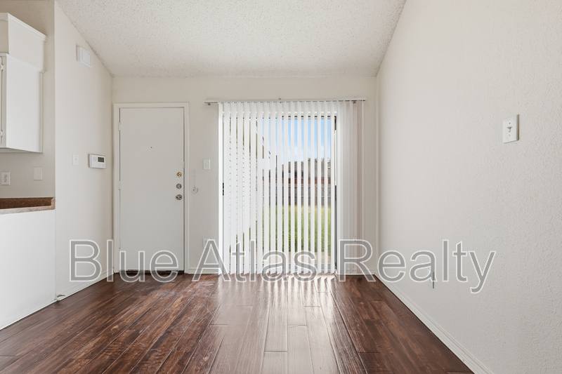 House for rent at 1612 Hunterwood Dr, Dallas, TX 75253