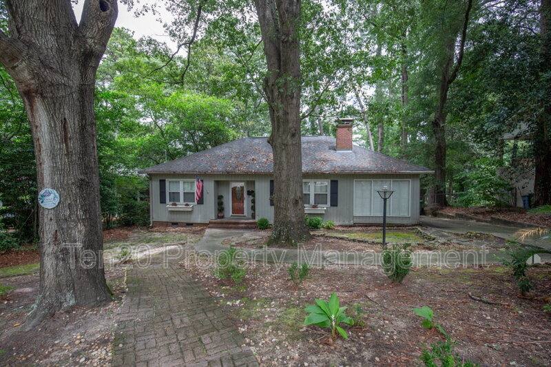 House for rent at 2006 Preston Dr, Columbus, GA 31906