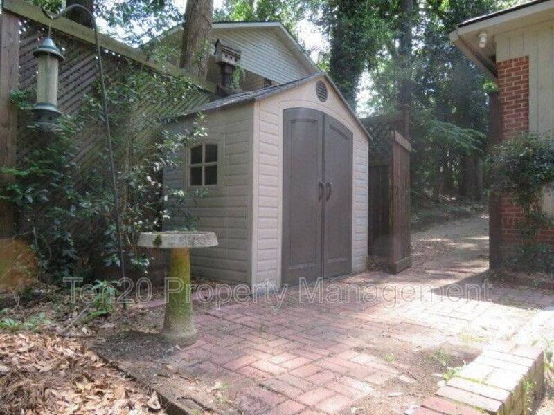 House for rent at 2006 Preston Dr, Columbus, GA 31906