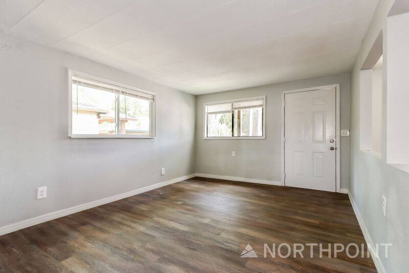 House for rent at 2510 38th St S, Saint Petersburg, FL 33711