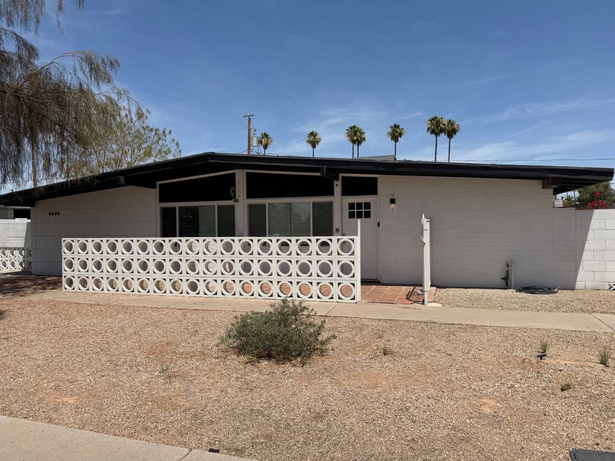 Apartment for rent at 6644 E Earll Dr, Scottsdale, AZ 85251