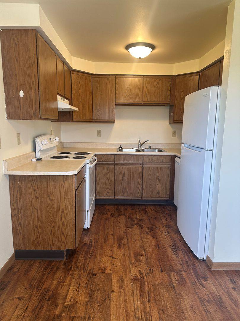Apartment for rent at 2035-2085 W Packer Ave, Oshkosh, WI 54901