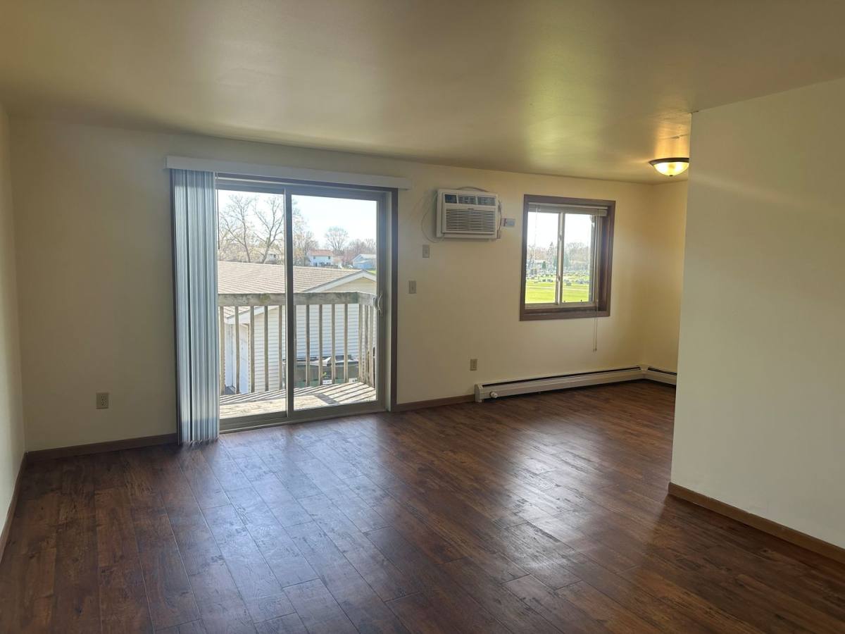 Apartment for rent at 2035-2085 W Packer Ave, Oshkosh, WI 54901