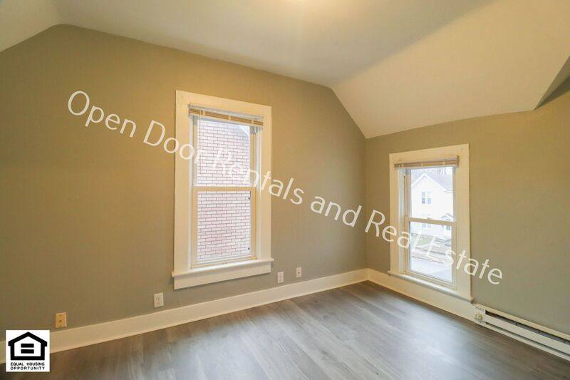 Apartment for rent at 824 Huestis #C, Fort Wayne, IN 46807