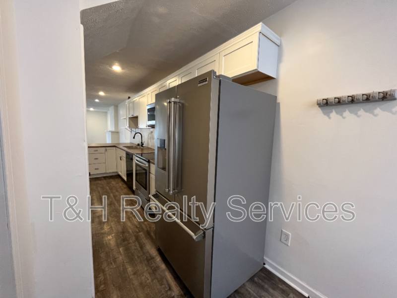 Apartment for rent at 2921 N Delaware St, Indianapolis, IN 46205