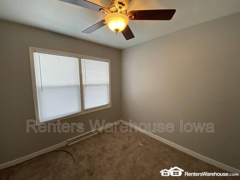 House for rent at 1417 Cummins Parkway, Des Moines, IA 50311