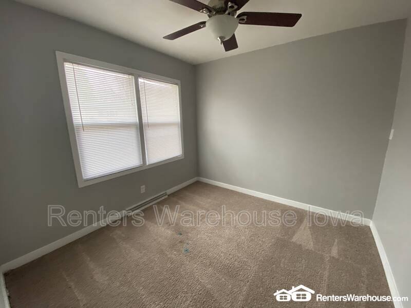 House for rent at 1417 Cummins Parkway, Des Moines, IA 50311