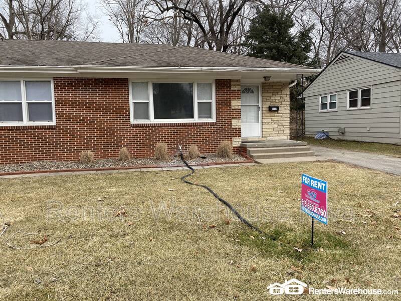 House for rent at 1417 Cummins Parkway, Des Moines, IA 50311