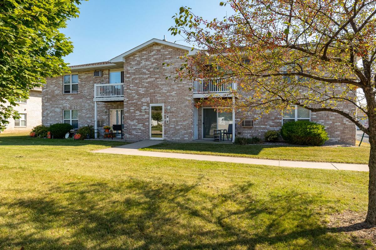 Apartment for rent at 2730 - 2790 Minerva St, Oshkosh, WI 54901