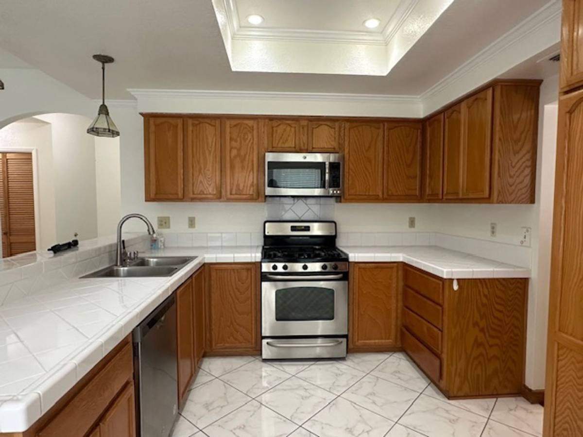 House for rent at 33 Orange St, Woodland, CA 95695