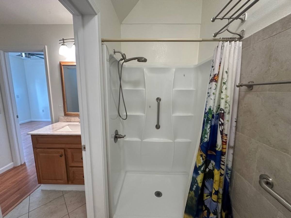 House for rent at 33 Orange St, Woodland, CA 95695