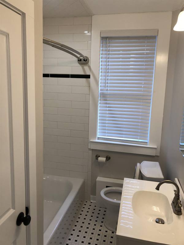 Apartment for rent at 5710 Woodmont St #2, Pittsburgh, PA 15217