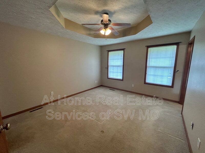 House for rent at 125 Deer Run, Willard, MO 65781