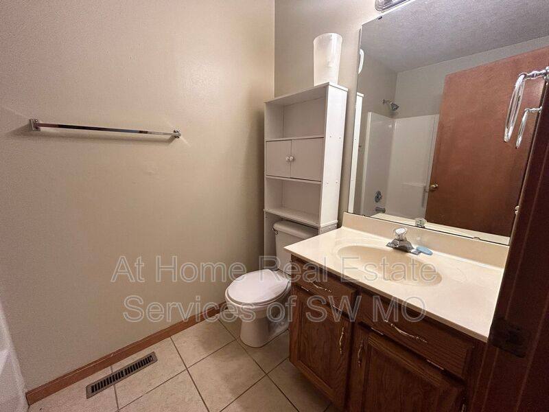 House for rent at 125 Deer Run, Willard, MO 65781