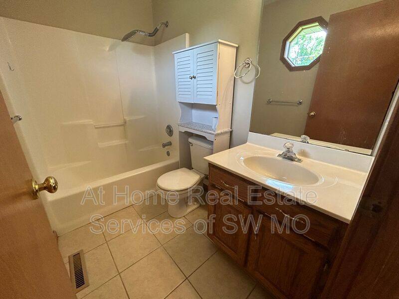 House for rent at 125 Deer Run, Willard, MO 65781