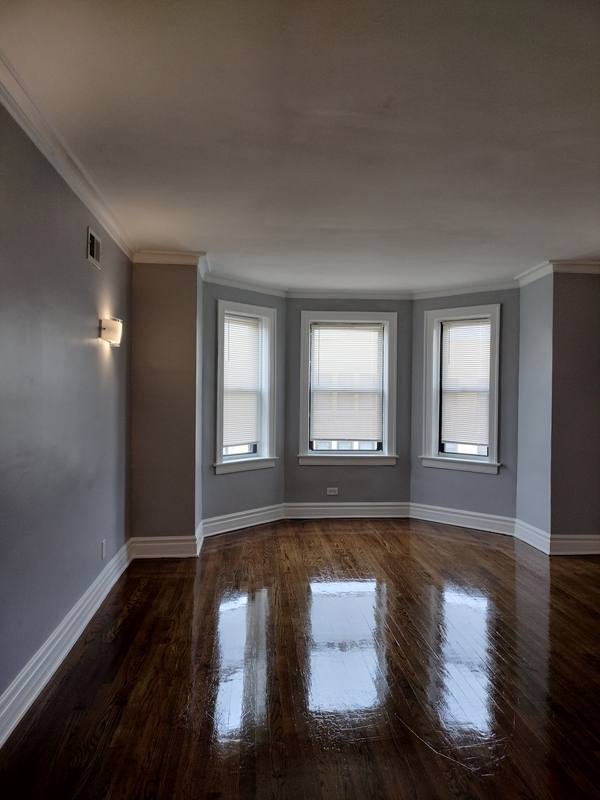 Apartment for rent at 1741 W 80th St #3, Chicago, IL 60620