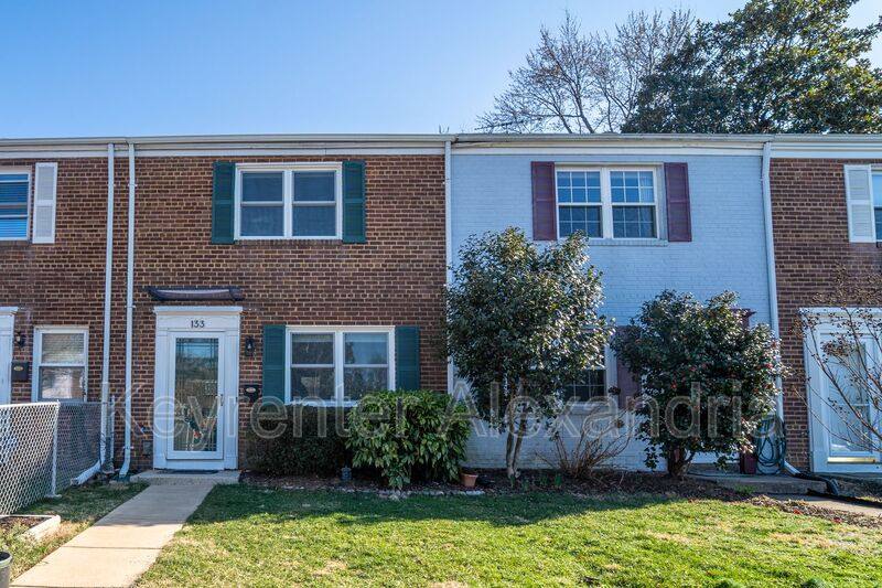 Townhouse for rent at 133 Mount Vernon Ave, Alexandria, VA 22301