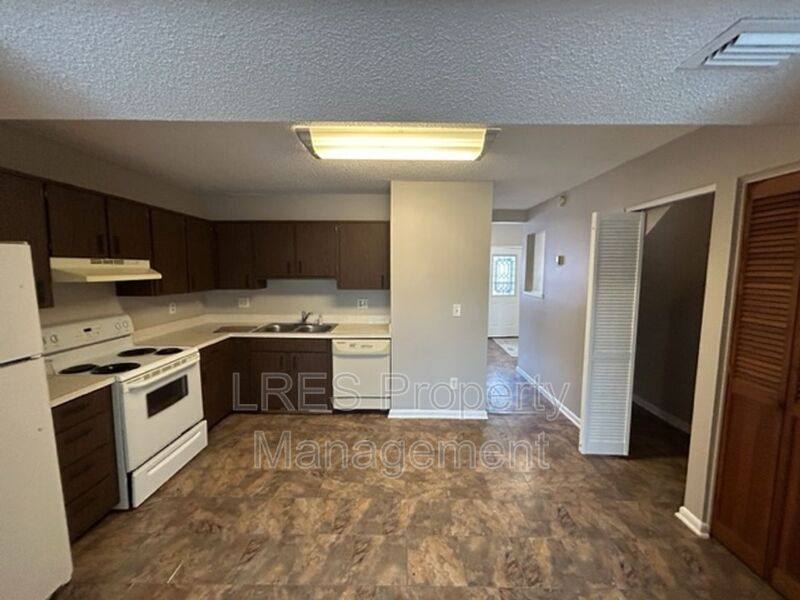 Condo for rent at 816 W 25th St, Sanford, FL 32771