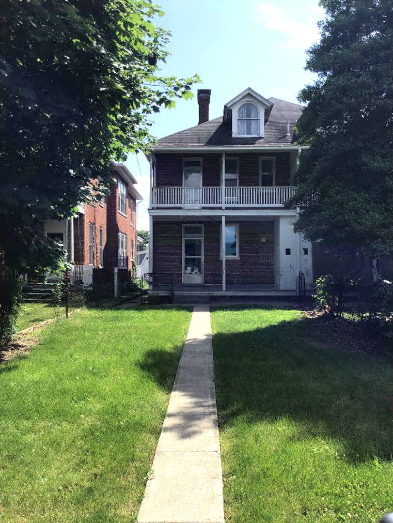 House for rent at 577 Lincoln Way E, Chambersburg, PA 17201