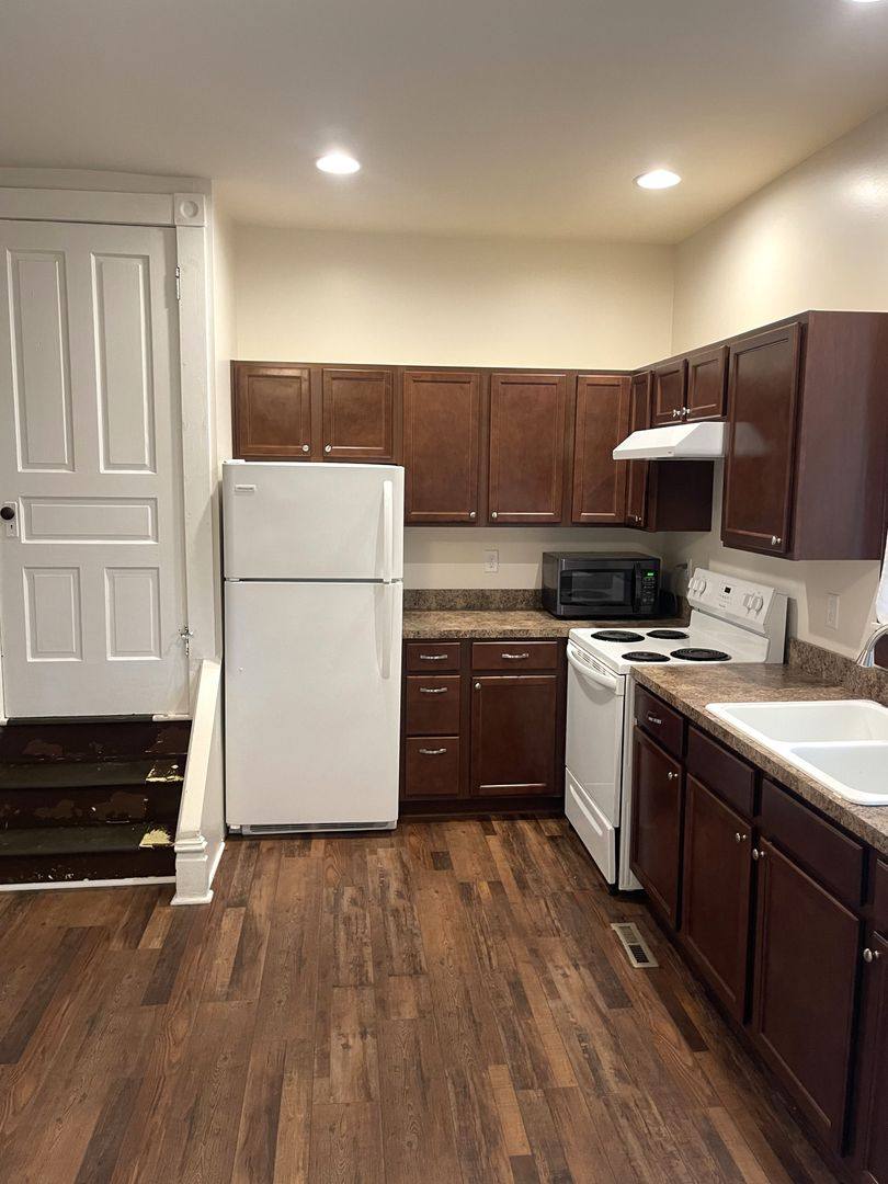House for rent at 577 Lincoln Way E, Chambersburg, PA 17201