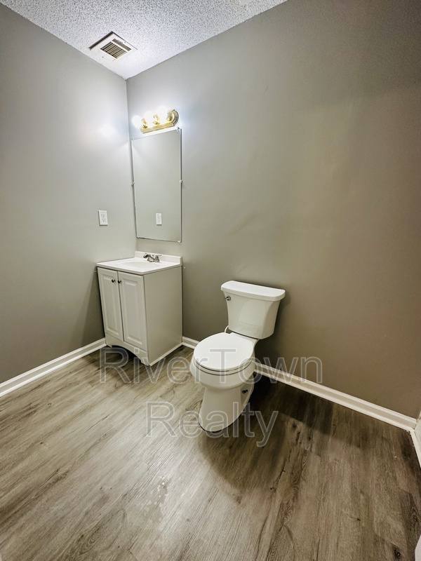 House for rent at 715 Ayers St, Memphis, TN 38107