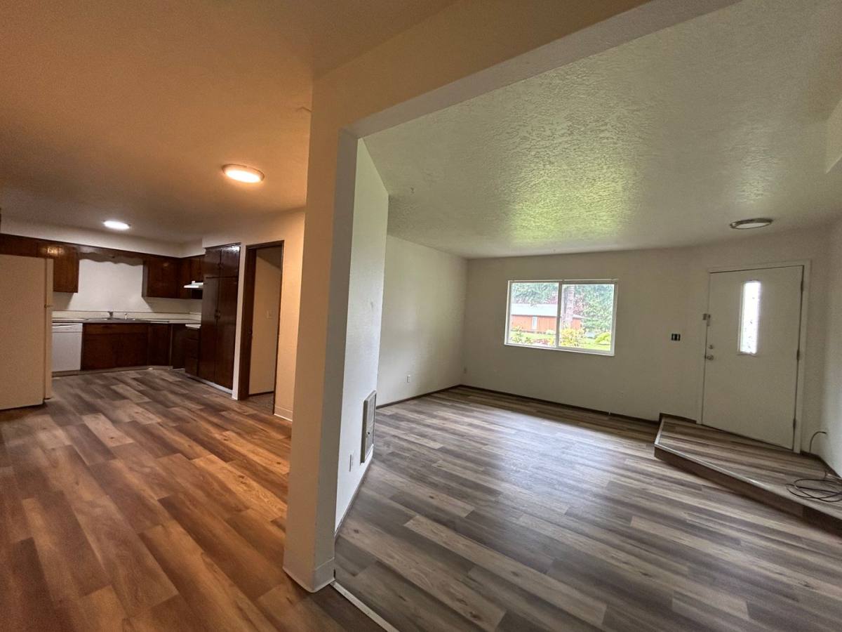 Apartment for rent at 132 Tilla Dr, Kelso, WA 98626