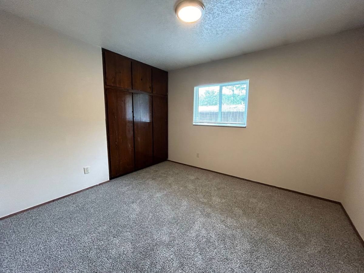 Apartment for rent at 132 Tilla Dr, Kelso, WA 98626