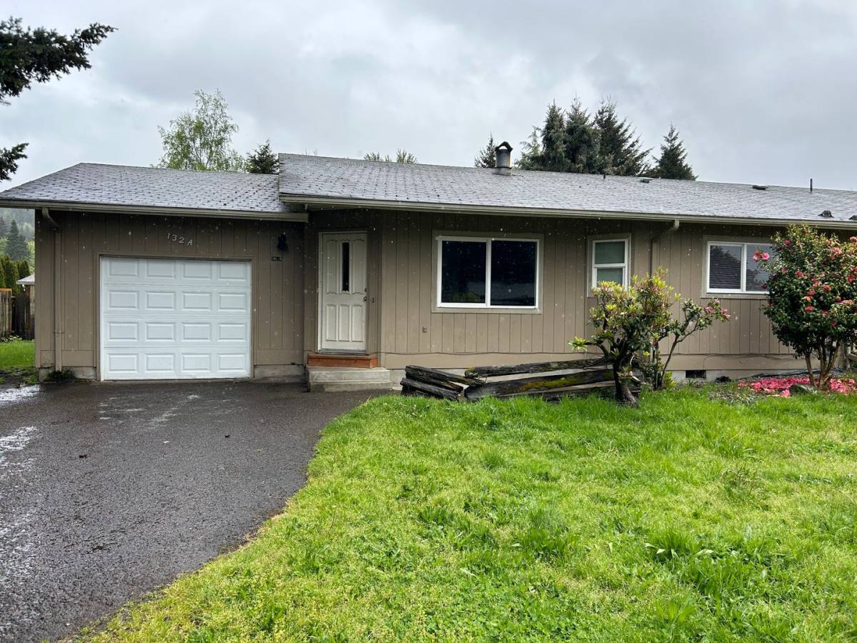 Apartment for rent at 132 Tilla Dr, Kelso, WA 98626