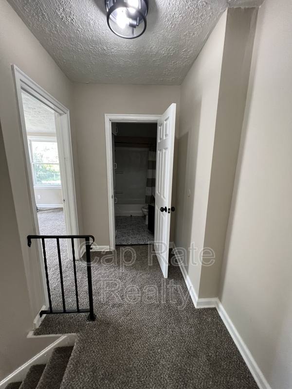 Townhouse for rent at 59 N Waverly St, Columbus, OH 43213