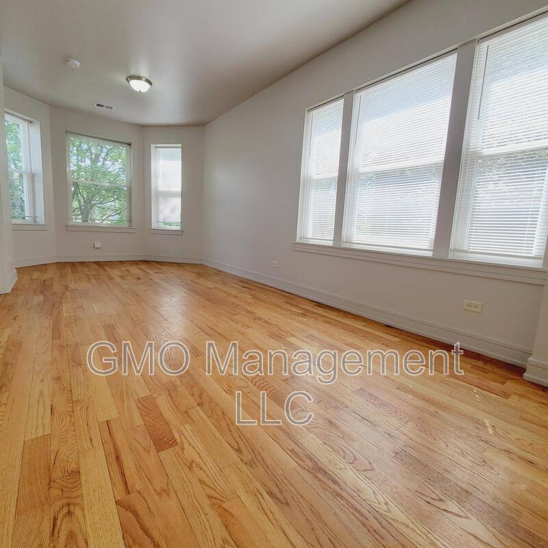 Apartment for rent at 4048 W Lexington St #2, Chicago, IL 60624