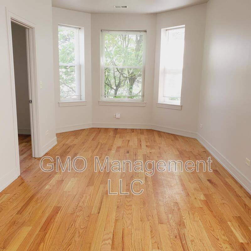 Apartment for rent at 4048 W Lexington St #2, Chicago, IL 60624