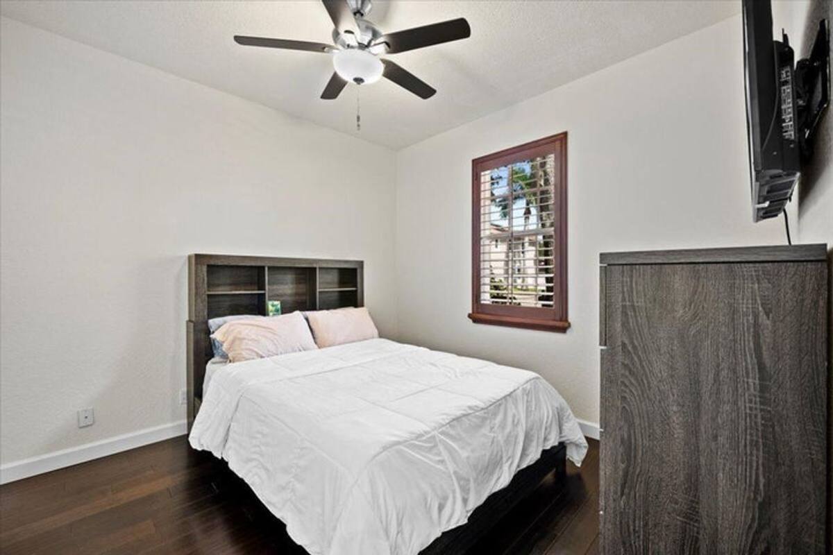 House for rent at 8203 Calterra Dr, Palm Beach Gardens, FL 33418