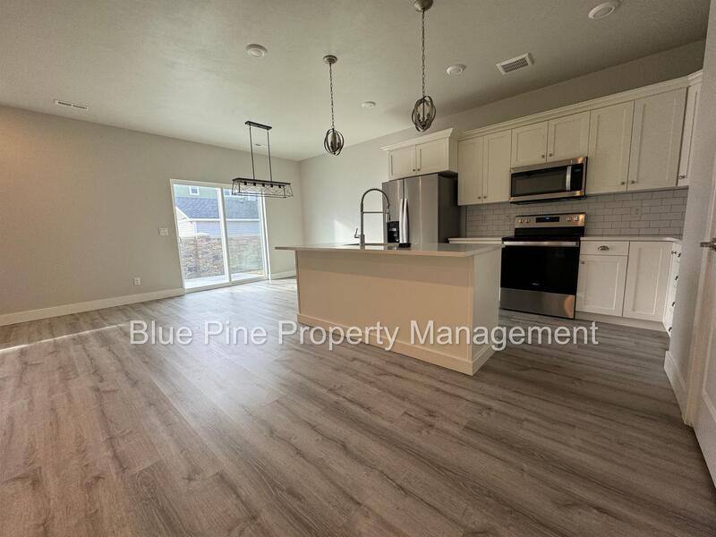 House for rent at 2824 E Brooklyn St, Idaho Falls, ID 83401