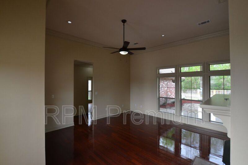 House for rent at 2691 Woodbend Ave, Zachary, LA 70791