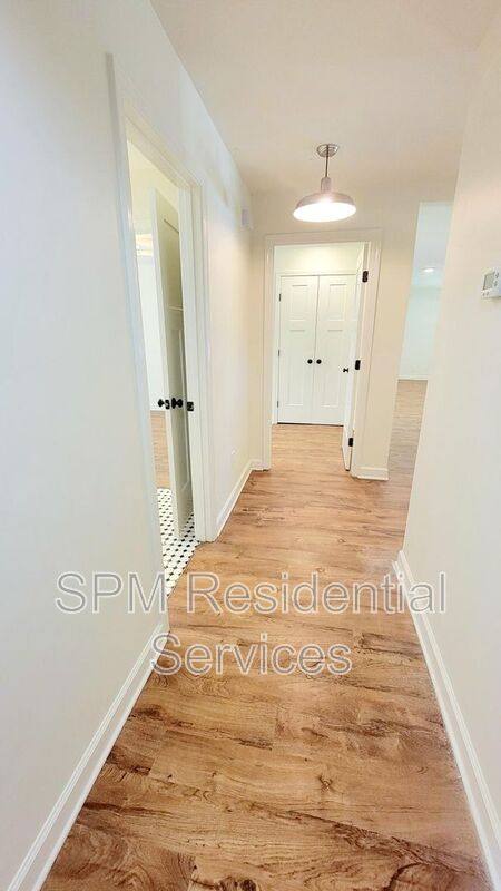 House for rent at 229 Oakcrest Dr, Wilmington, NC 28403