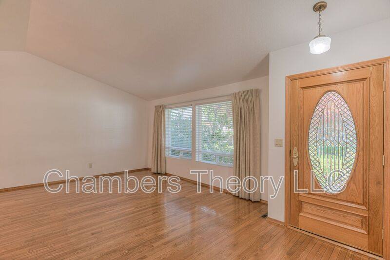 House for rent at 20750 Will Scarlet Lane, Bend, OR 97702