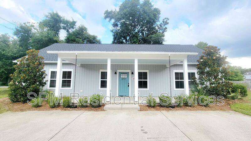 House for rent at 5047 Wrightsville Ave, Wilmington, NC 28403