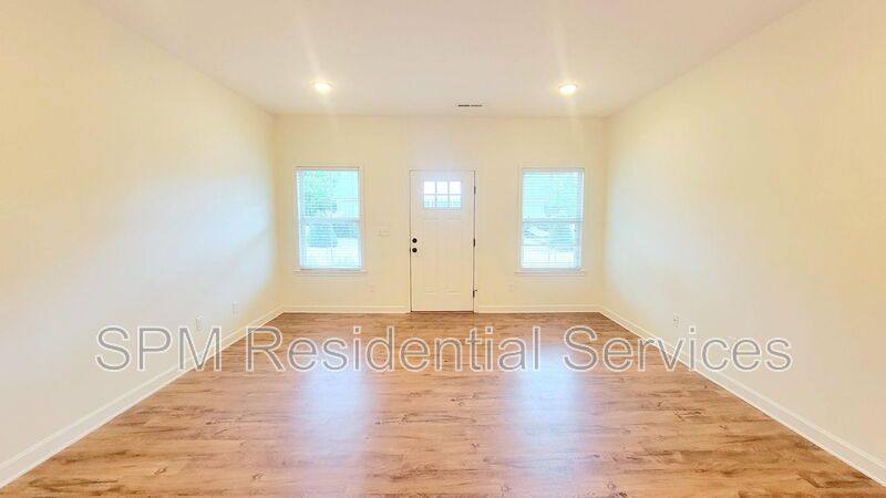House for rent at 5047 Wrightsville Ave, Wilmington, NC 28403