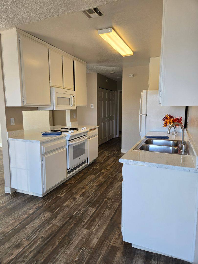 Apartment for rent at 740 Washington Heights Rd, El Cajon, CA 92019