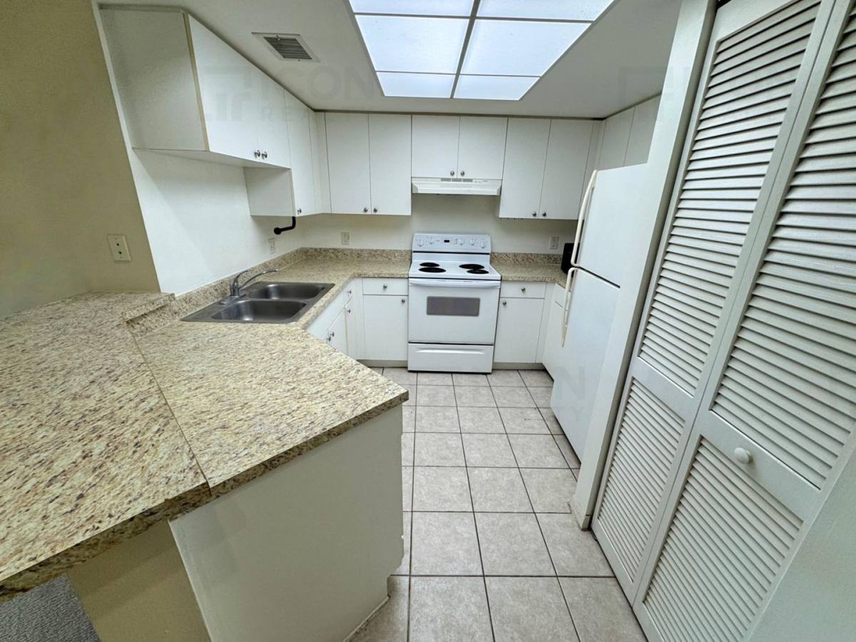 Apartment for rent at 2039 SE 10th Ave, Fort Lauderdale, FL 33316