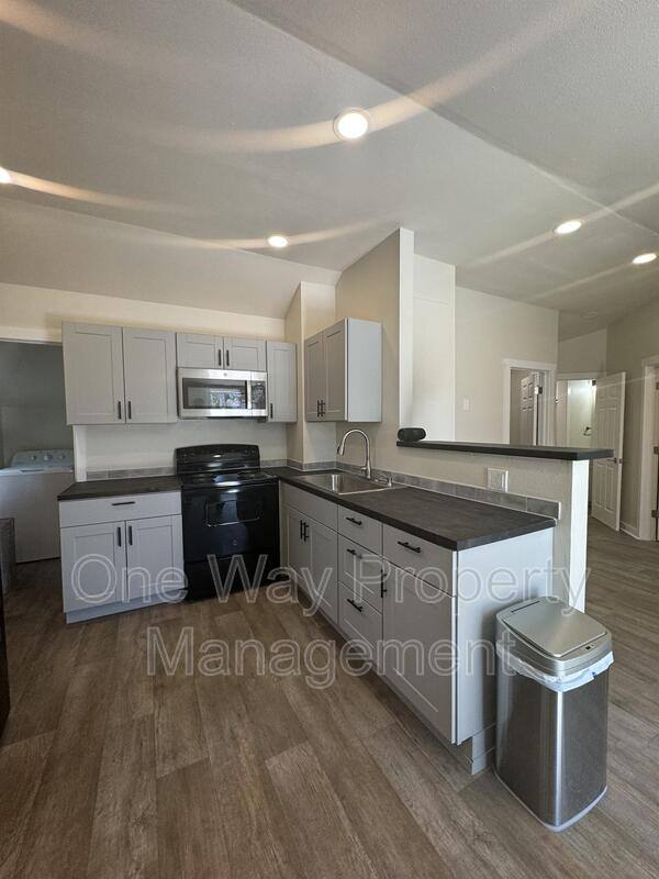 Apartment for rent at 1412 7th Ave 1-5 #5, Greeley, CO 80631