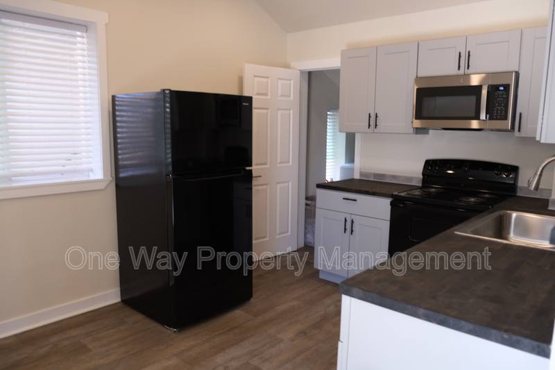Apartment for rent at 1412 7th Ave 1-5 #5, Greeley, CO 80631