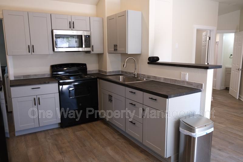 Apartment for rent at 1412 7th Ave 1-5 #5, Greeley, CO 80631