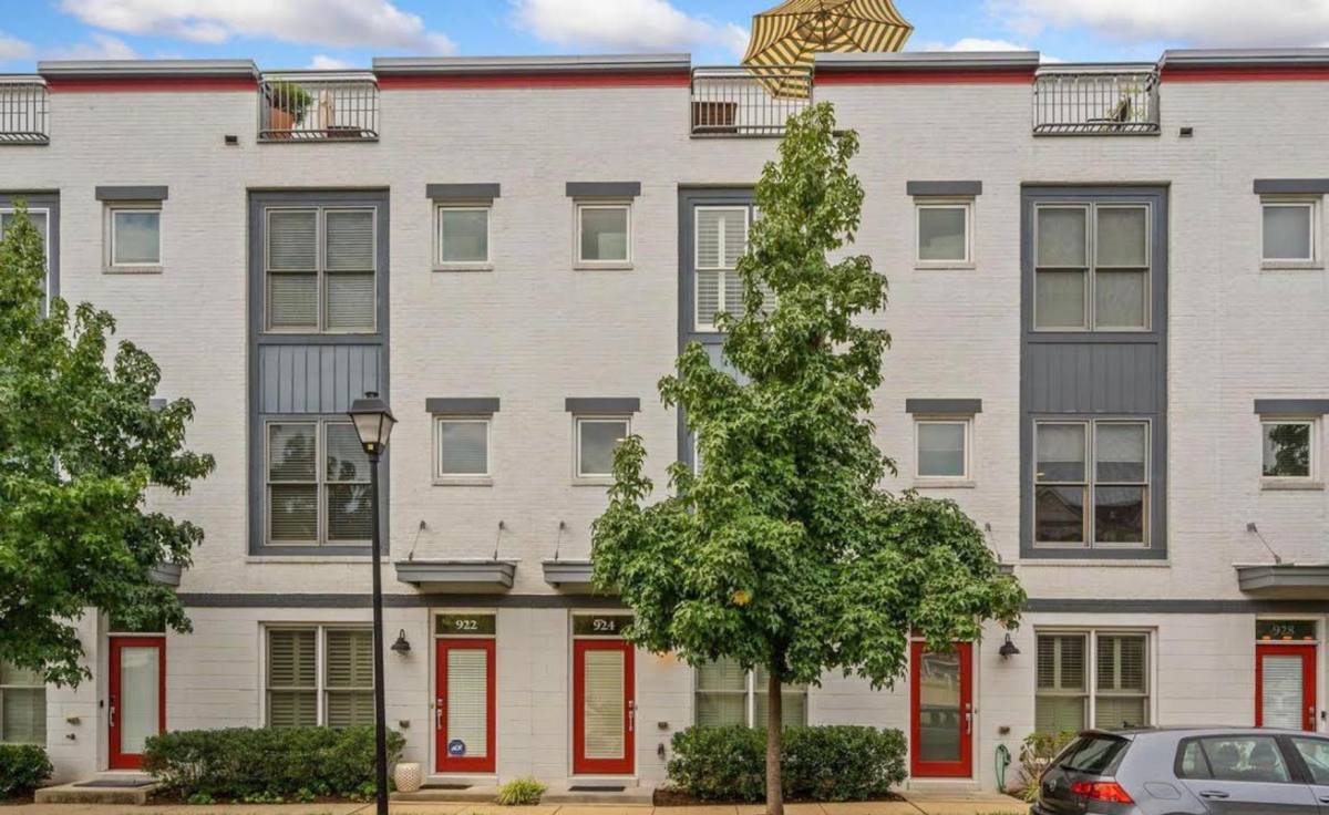 Townhouse for rent at 924 Pete Jones Way, Alexandria, VA 22314