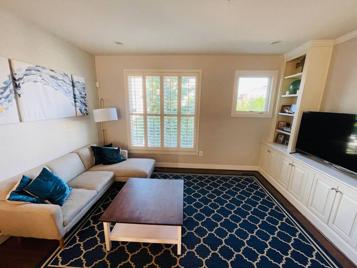 Townhouse for rent at 924 Pete Jones Way, Alexandria, VA 22314