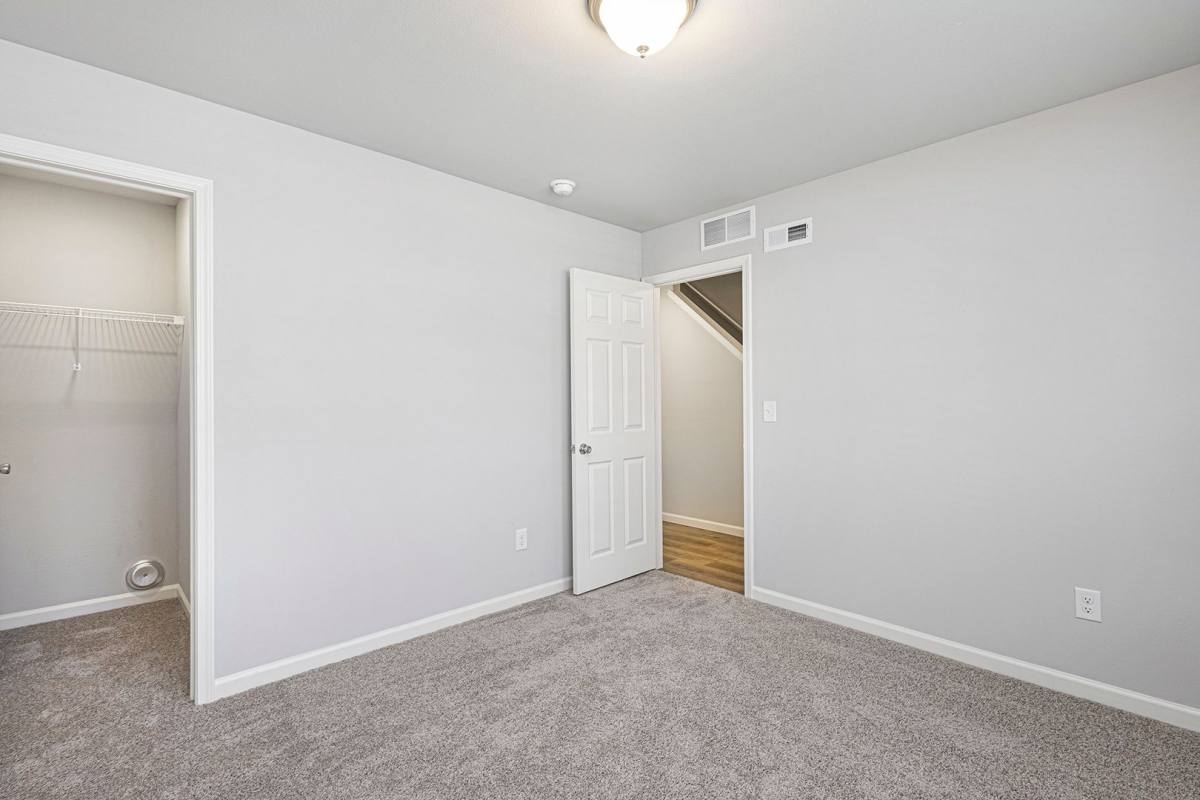 House for rent at 934 Maple Ave, Jackson, MI 49203